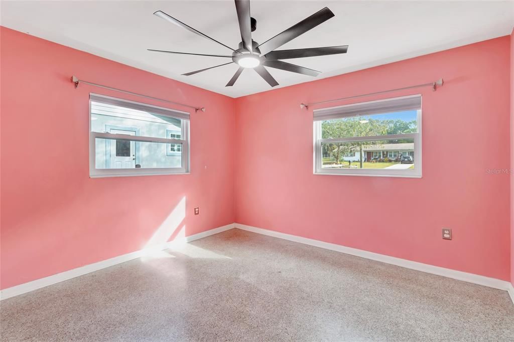 For Sale: $313,000 (3 beds, 2 baths, 1648 Square Feet)