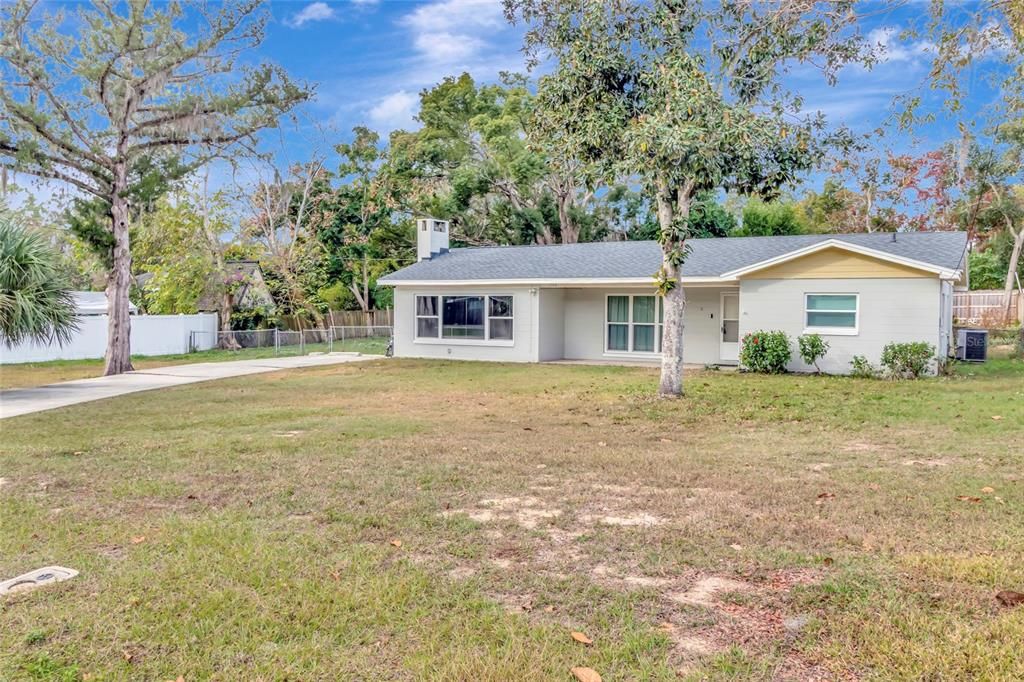 For Sale: $313,000 (3 beds, 2 baths, 1648 Square Feet)