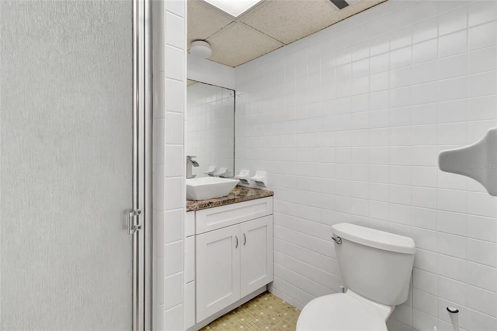 For Sale: $313,000 (3 beds, 2 baths, 1648 Square Feet)