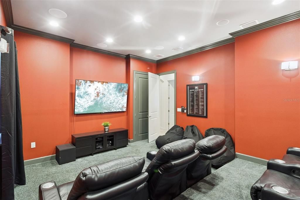 待售: $1,200,000 (7 贝兹, 7 浴室, 3938 平方英尺)