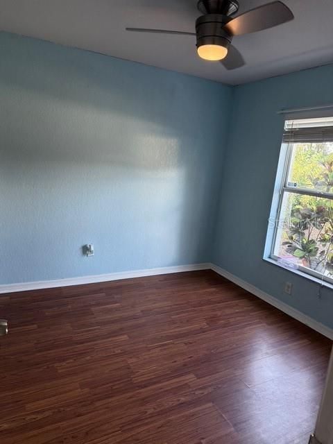 В аренду: $2,300 (4 спален, 3 ванн, 1500 Квадратных фут)