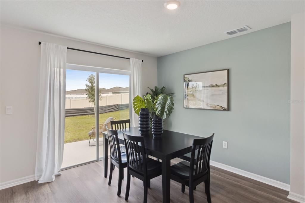 For Sale: $282,990 (3 beds, 2 baths, 1328 Square Feet)