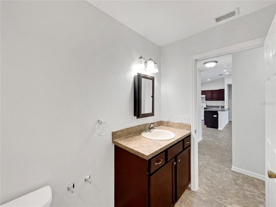For Sale: $255,000 (3 beds, 2 baths, 1129 Square Feet)