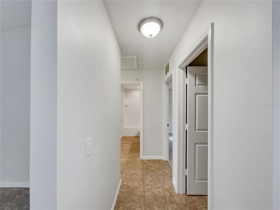 For Sale: $255,000 (3 beds, 2 baths, 1129 Square Feet)