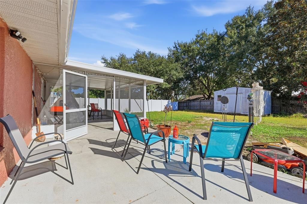 For Sale: $329,900 (3 beds, 2 baths, 1289 Square Feet)