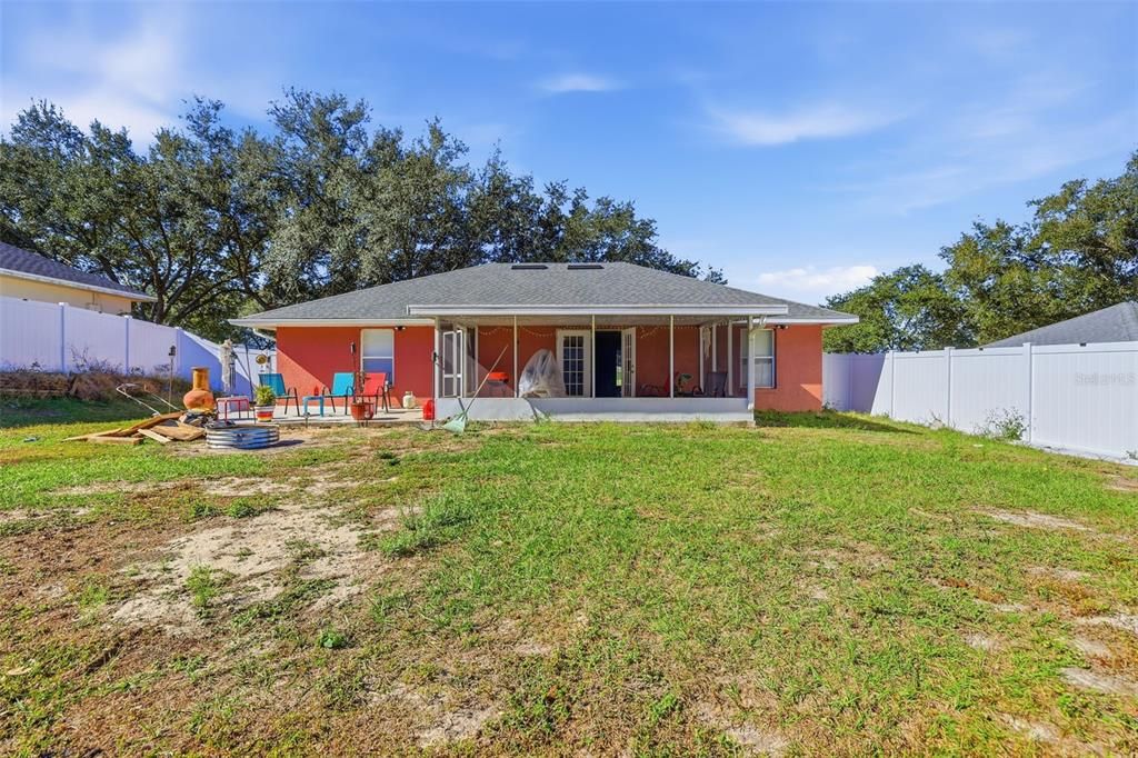 For Sale: $329,900 (3 beds, 2 baths, 1289 Square Feet)