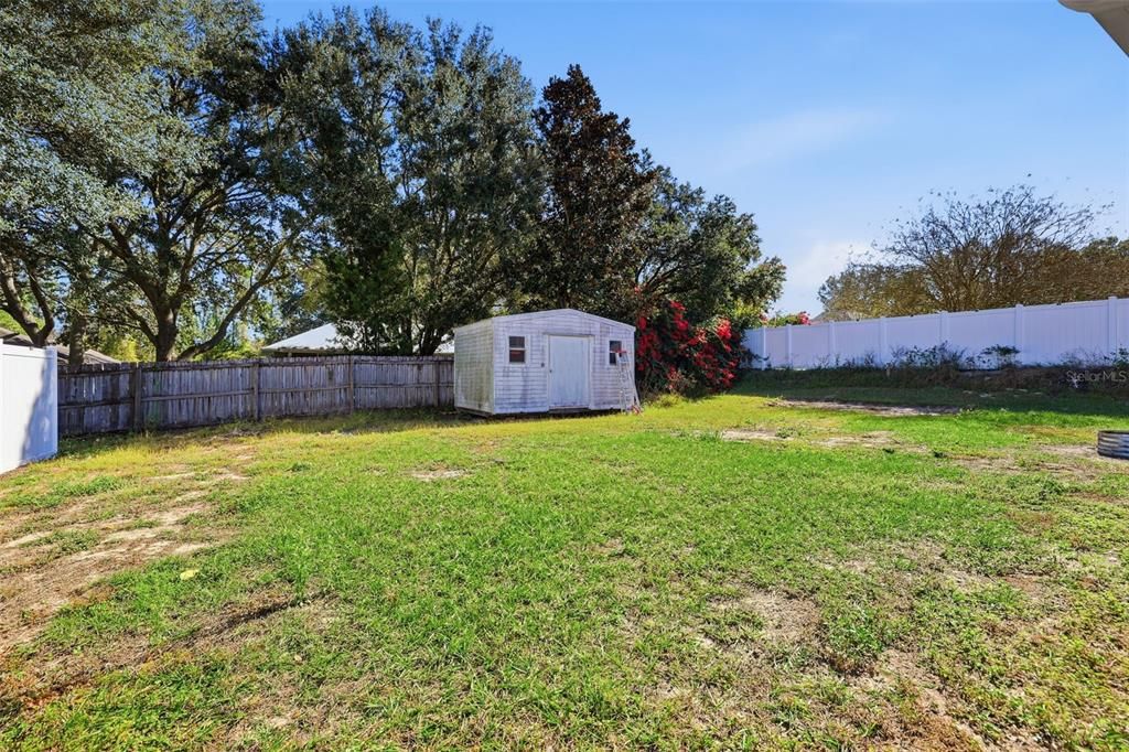 For Sale: $329,900 (3 beds, 2 baths, 1289 Square Feet)