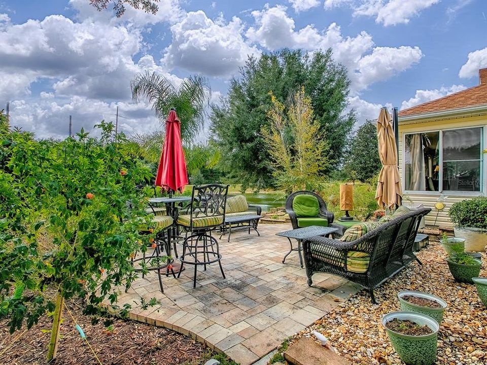 En Venta: $575,000 (3 camas, 2 baños, 2520 Pies cuadrados)