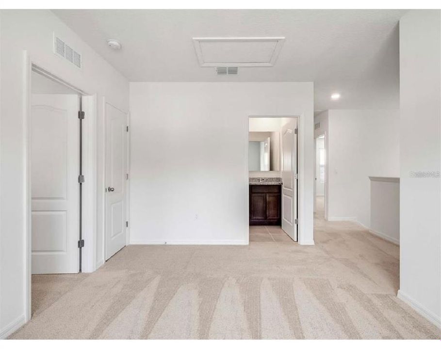 For Rent: $2,900 (4 beds, 2 baths, 2442 Square Feet)