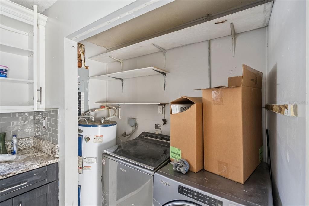 For Sale: $350,000 (3 beds, 1 baths, 2250 Square Feet)