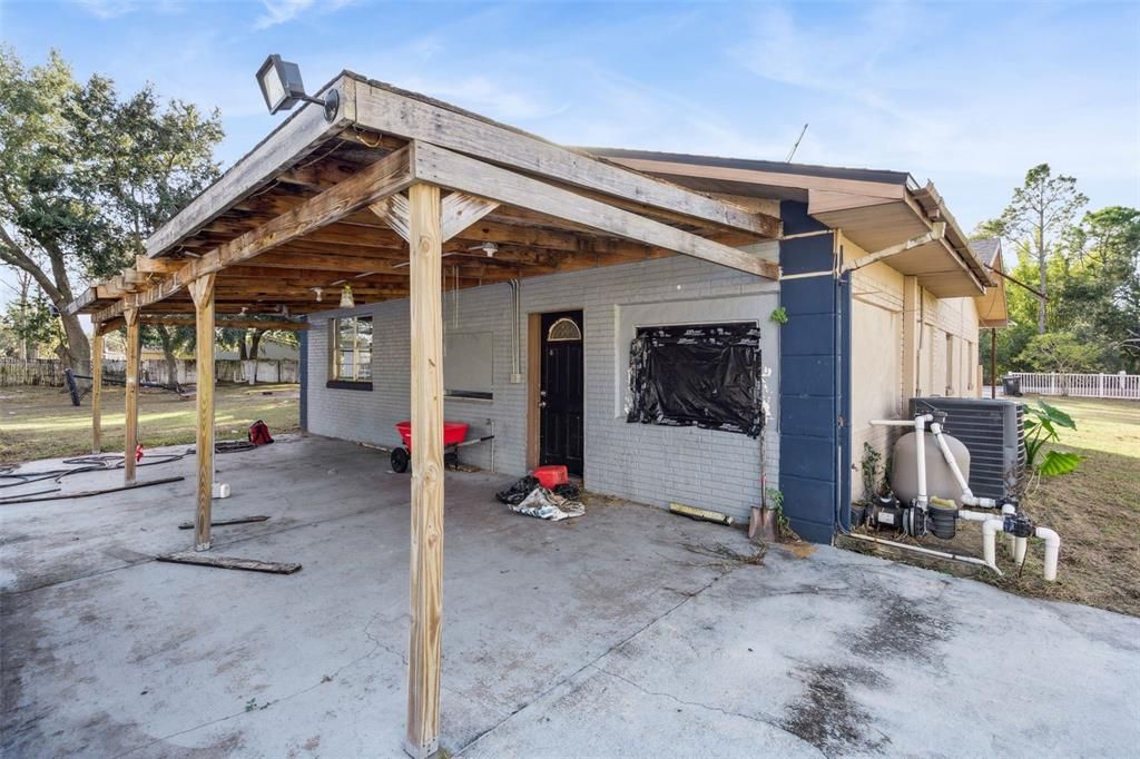 For Sale: $350,000 (3 beds, 1 baths, 2250 Square Feet)