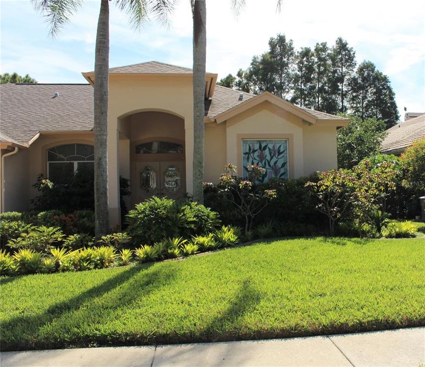 For Rent: $3,850 (3 beds, 2 baths, 1977 Square Feet)