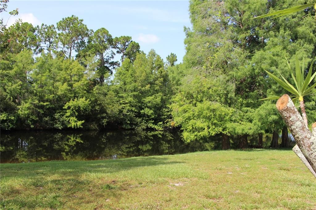 For Rent: $3,850 (3 beds, 2 baths, 1977 Square Feet)