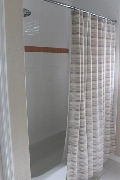 For Rent: $3,850 (3 beds, 2 baths, 1977 Square Feet)