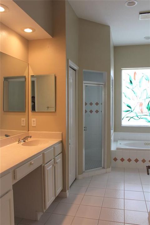 For Rent: $3,850 (3 beds, 2 baths, 1977 Square Feet)