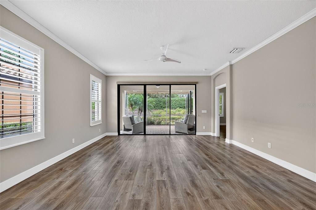 待售: $445,000 (2 贝兹, 2 浴室, 1700 平方英尺)