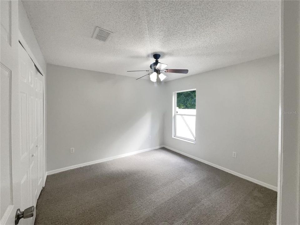 For Sale: $305,000 (3 beds, 2 baths, 1636 Square Feet)