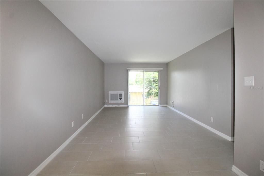 В аренду: $1,350 (1 спален, 1 ванн, 560 Квадратных фут)