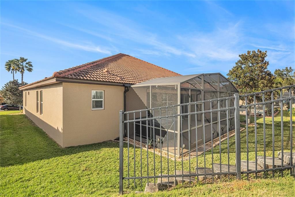 En Venta: $545,000 (4 camas, 3 baños, 2650 Pies cuadrados)