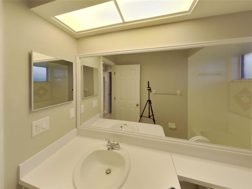 For Rent: $1,729 (3 beds, 2 baths, 1647 Square Feet)