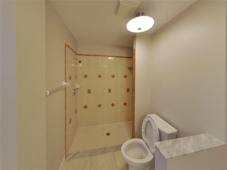 For Rent: $1,729 (3 beds, 2 baths, 1647 Square Feet)