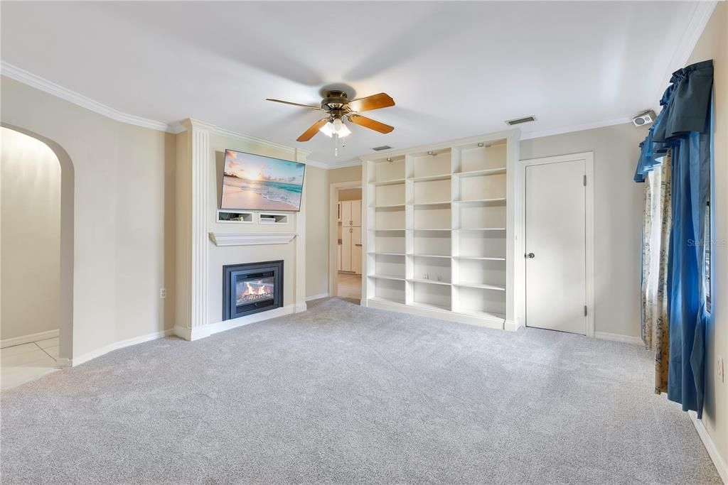 For Sale: $280,000 (3 beds, 1 baths, 1516 Square Feet)