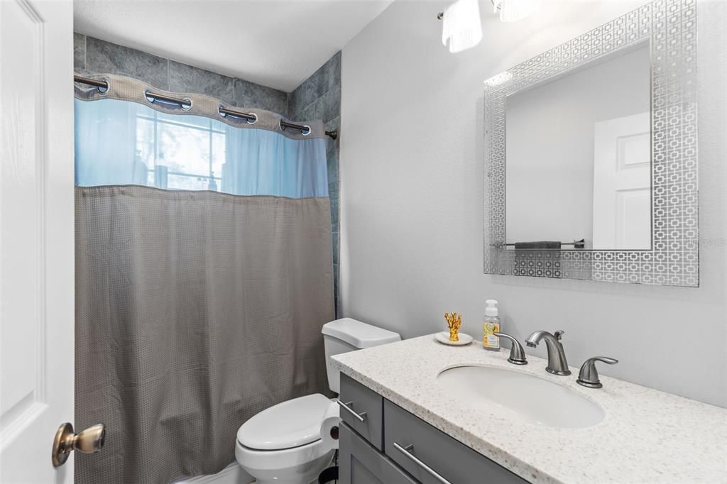 En Venta: $1,125,000 (5 camas, 3 baños, 3947 Pies cuadrados)