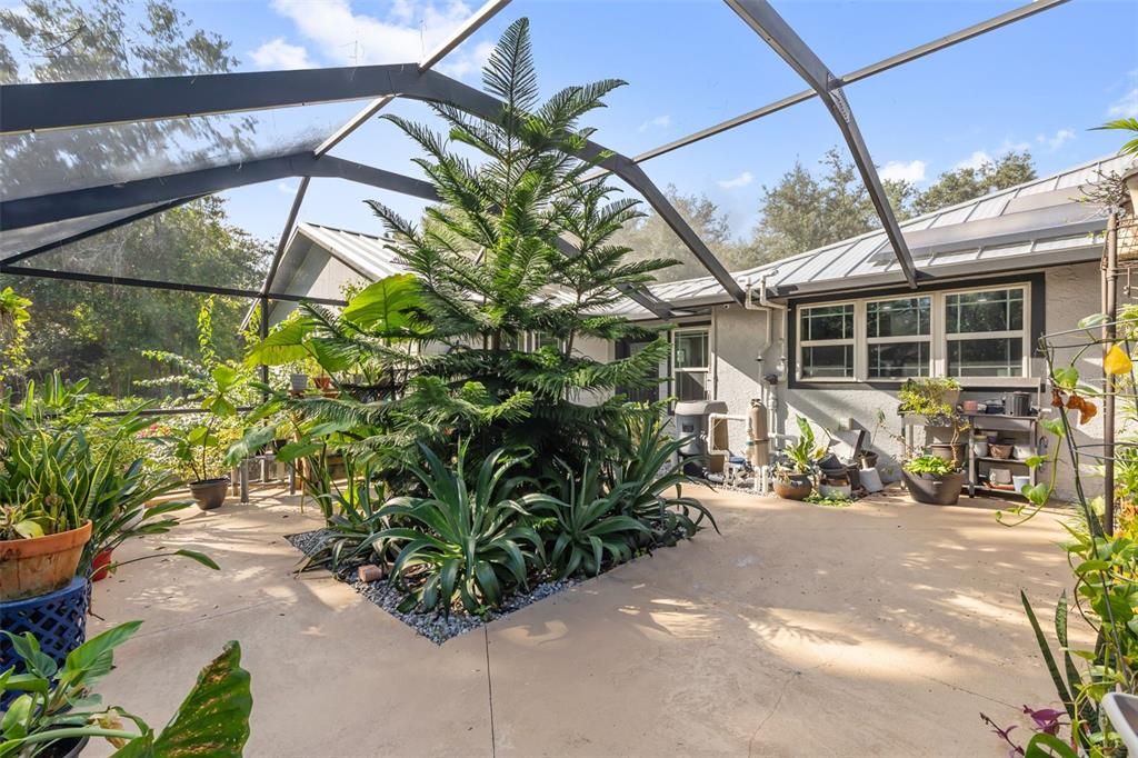 En Venta: $1,125,000 (5 camas, 3 baños, 3947 Pies cuadrados)