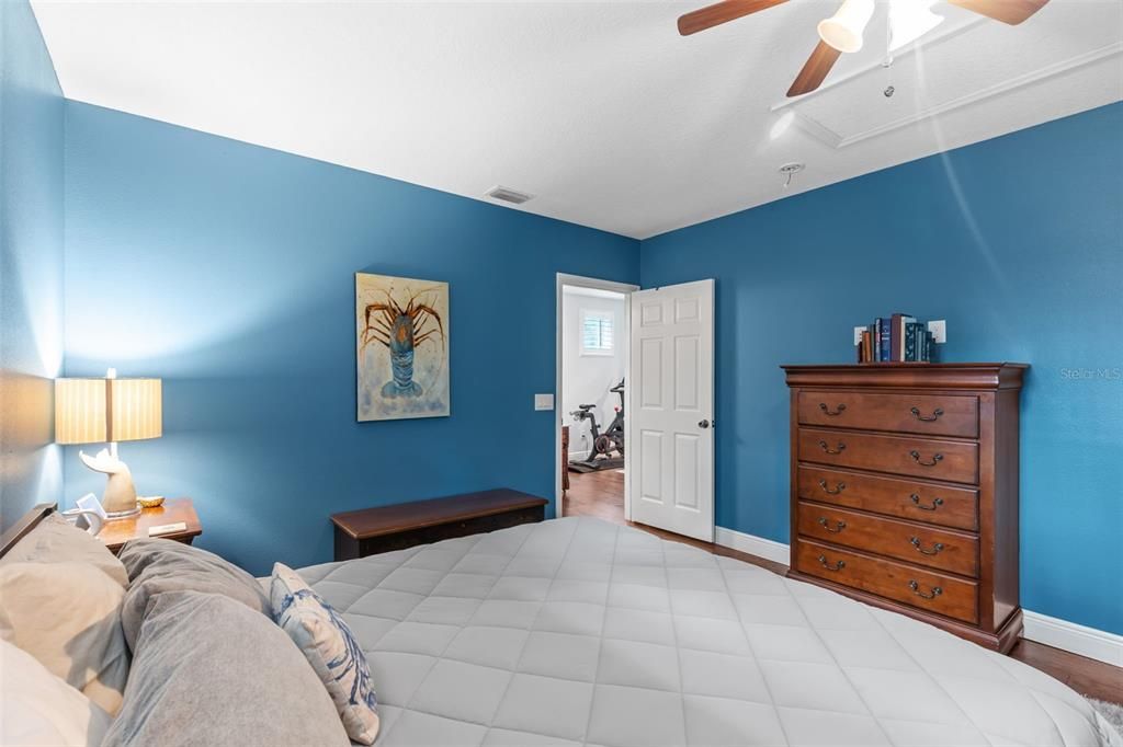 En Venta: $1,125,000 (5 camas, 3 baños, 3947 Pies cuadrados)