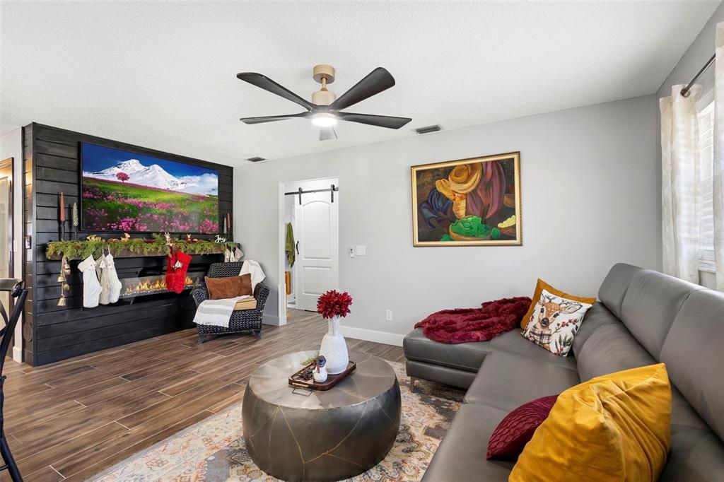 En Venta: $379,900 (3 camas, 2 baños, 1854 Pies cuadrados)