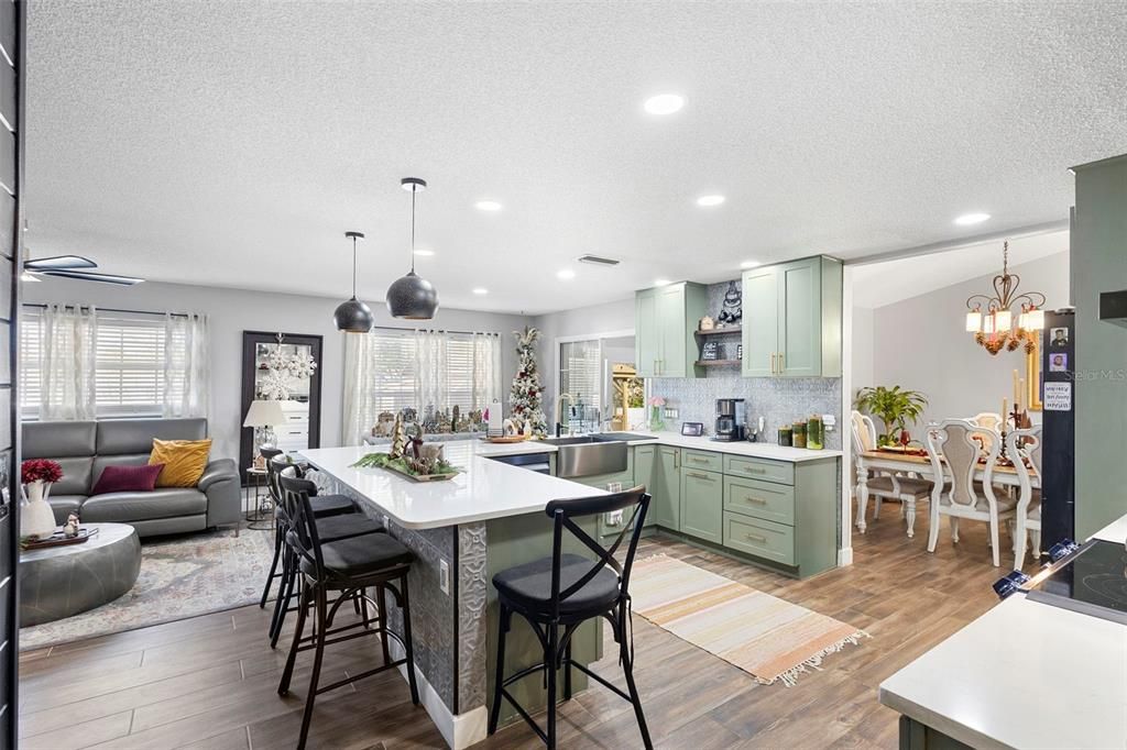 En Venta: $379,900 (3 camas, 2 baños, 1854 Pies cuadrados)