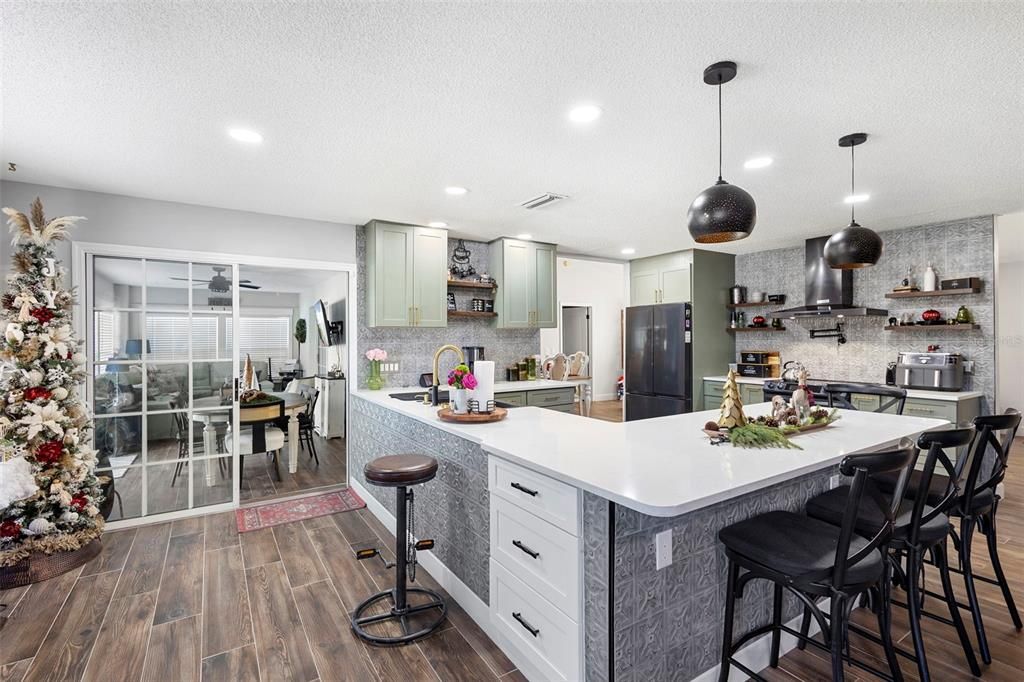 En Venta: $379,900 (3 camas, 2 baños, 1854 Pies cuadrados)