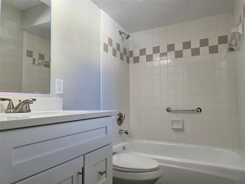 En Renta: $2,500 (3 camas, 2 baños, 1239 Pies cuadrados)