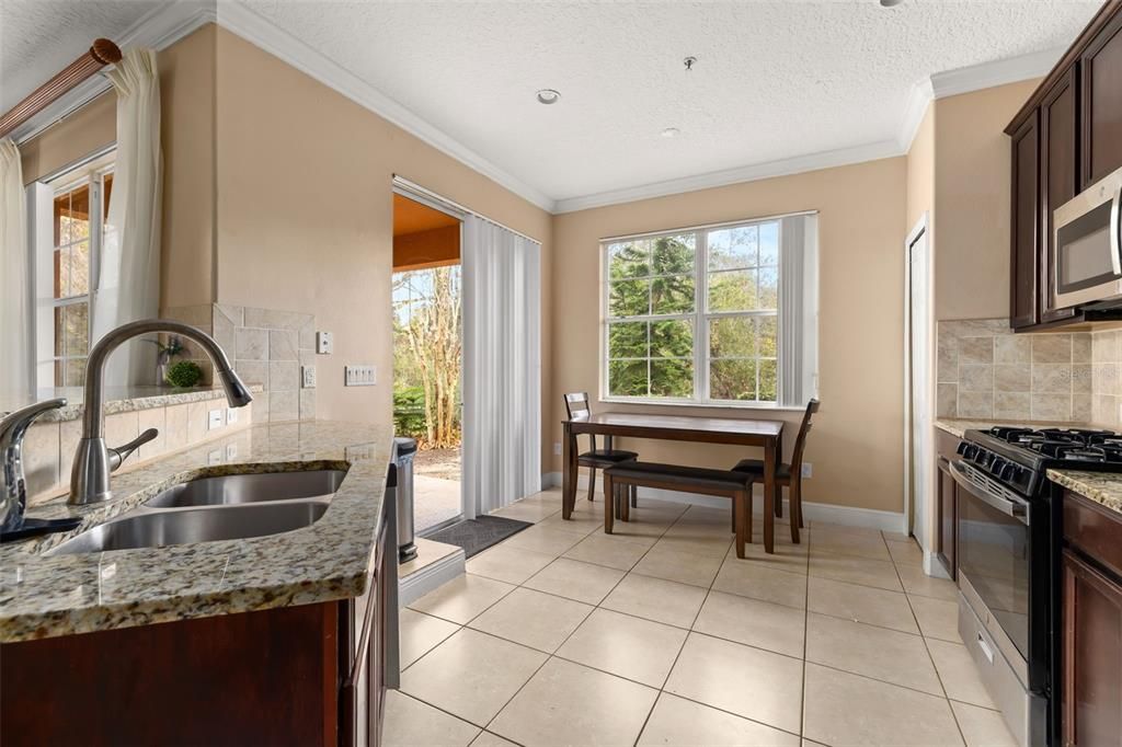 For Sale: $320,000 (4 beds, 2 baths, 1862 Square Feet)