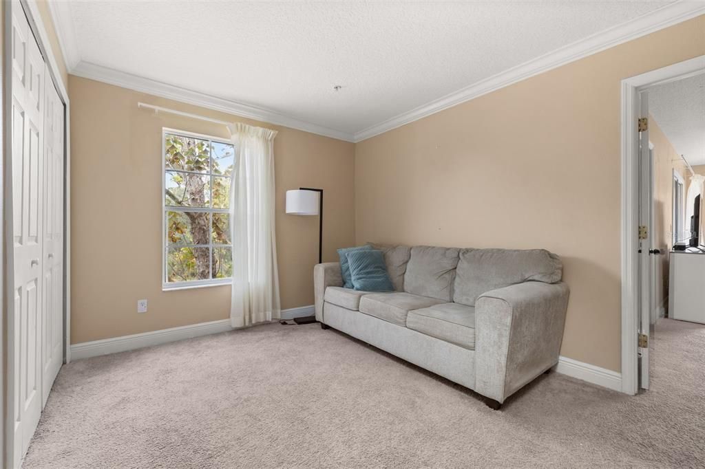 For Sale: $320,000 (4 beds, 2 baths, 1862 Square Feet)