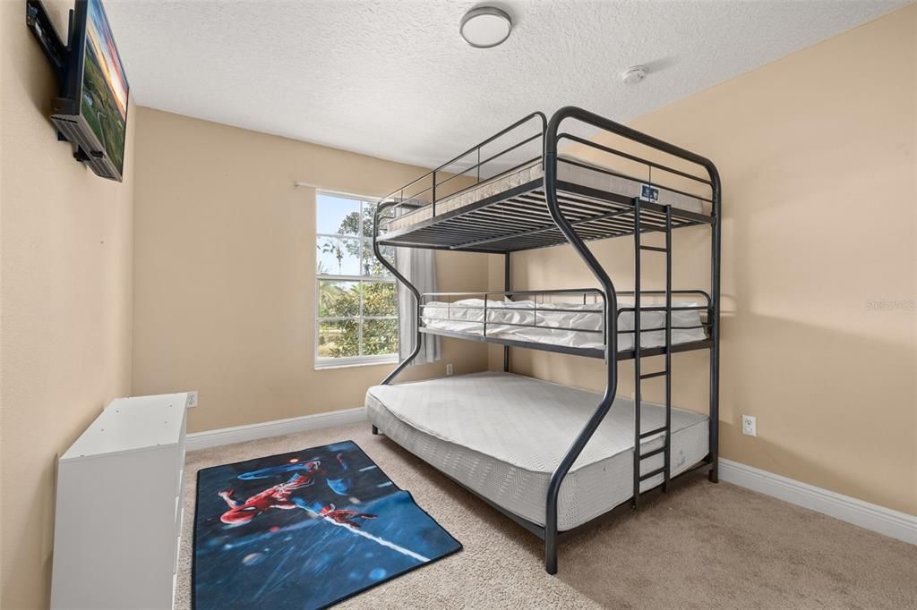 For Sale: $320,000 (4 beds, 2 baths, 1862 Square Feet)