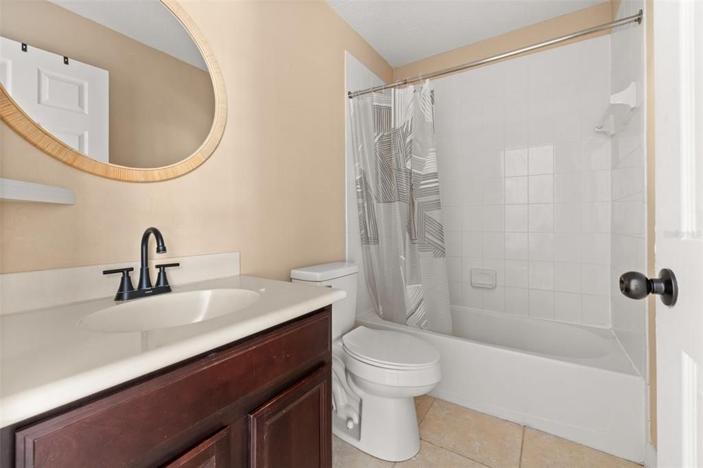 For Sale: $320,000 (4 beds, 2 baths, 1862 Square Feet)