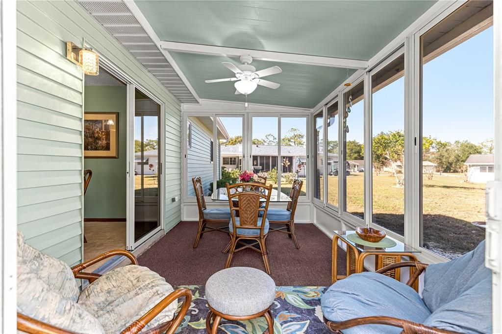 For Sale: $174,900 (2 beds, 2 baths, 1040 Square Feet)