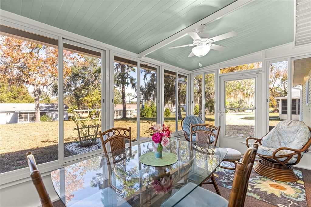 For Sale: $174,900 (2 beds, 2 baths, 1040 Square Feet)