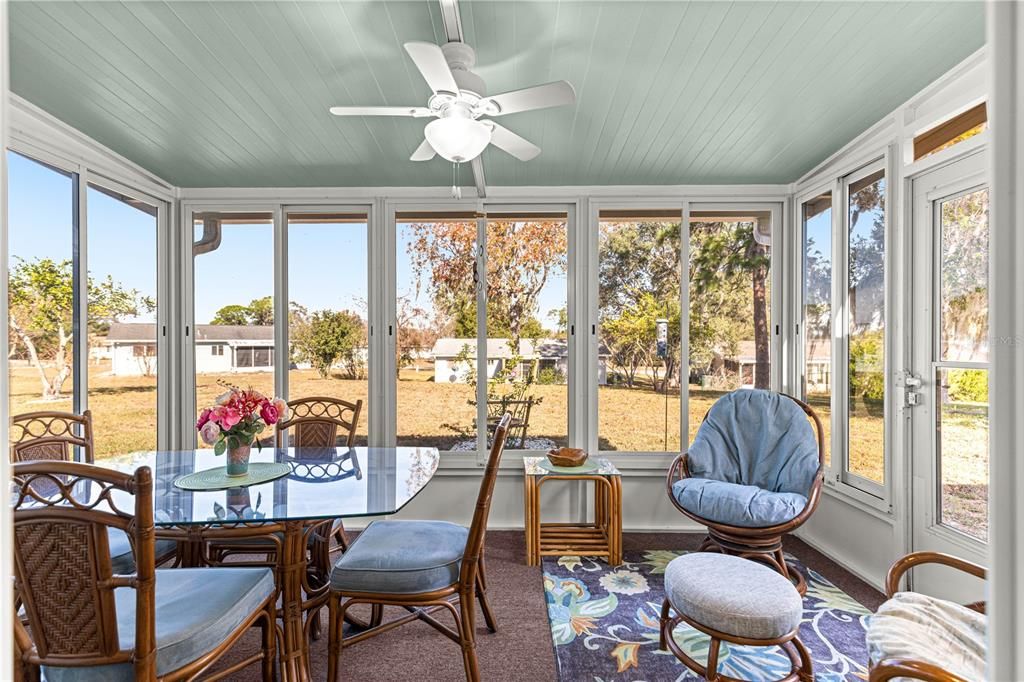 For Sale: $174,900 (2 beds, 2 baths, 1040 Square Feet)