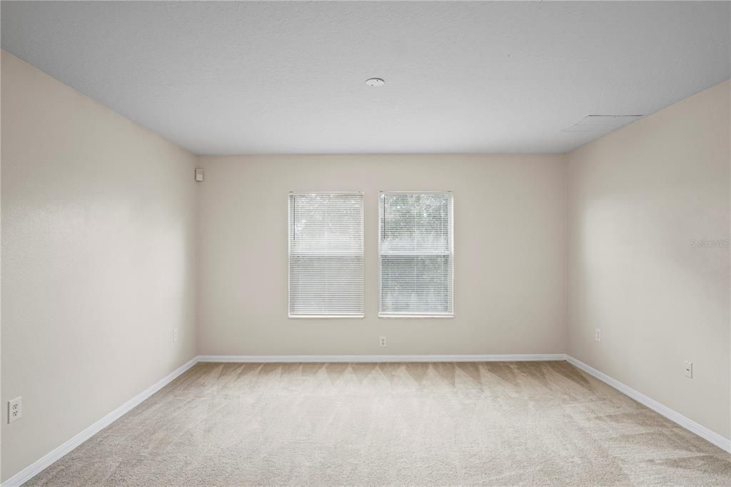 For Sale: $315,000 (3 beds, 2 baths, 2212 Square Feet)