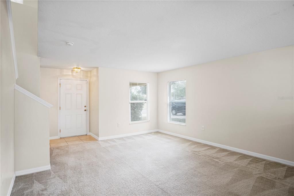 For Sale: $315,000 (3 beds, 2 baths, 2212 Square Feet)