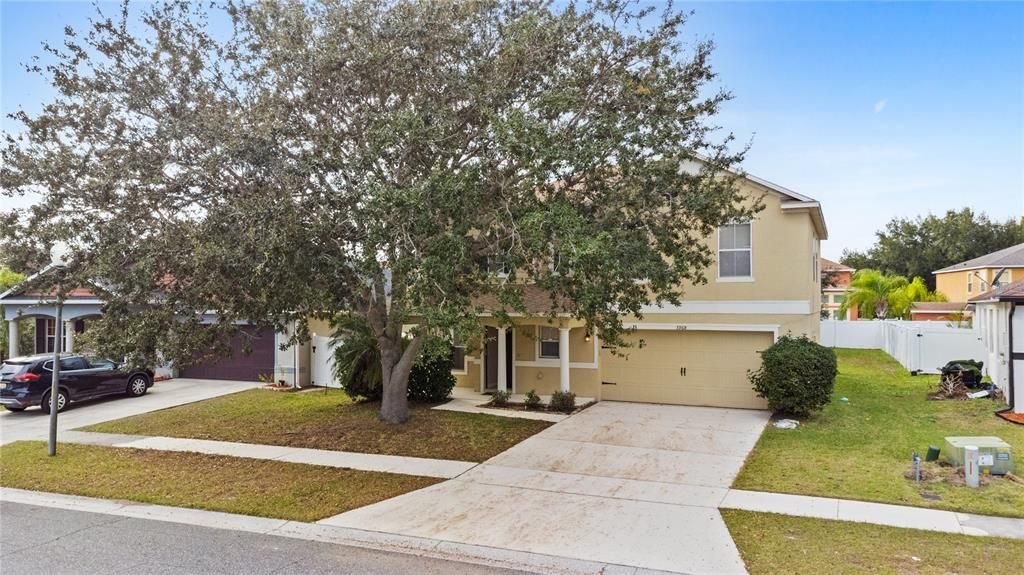 For Sale: $315,000 (3 beds, 2 baths, 2212 Square Feet)