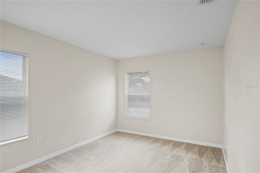 For Sale: $315,000 (3 beds, 2 baths, 2212 Square Feet)