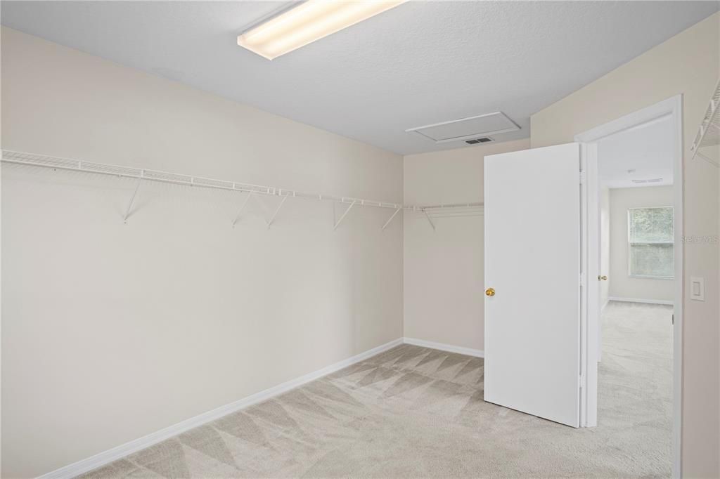 For Sale: $315,000 (3 beds, 2 baths, 2212 Square Feet)