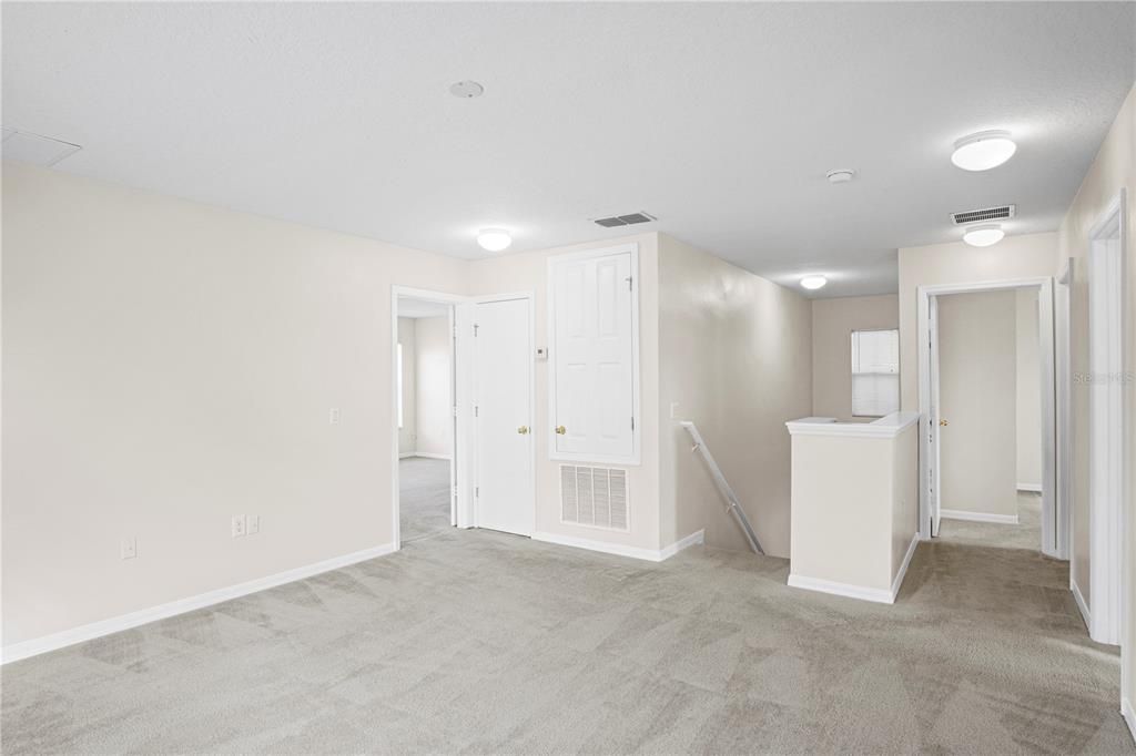 For Sale: $315,000 (3 beds, 2 baths, 2212 Square Feet)