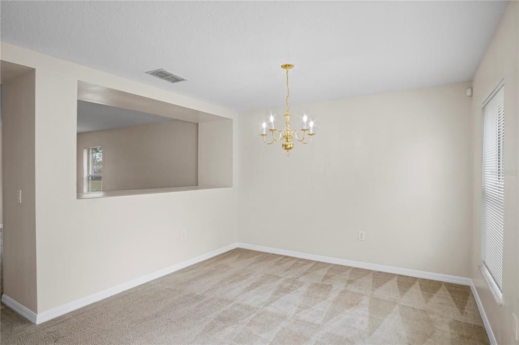 For Sale: $315,000 (3 beds, 2 baths, 2212 Square Feet)