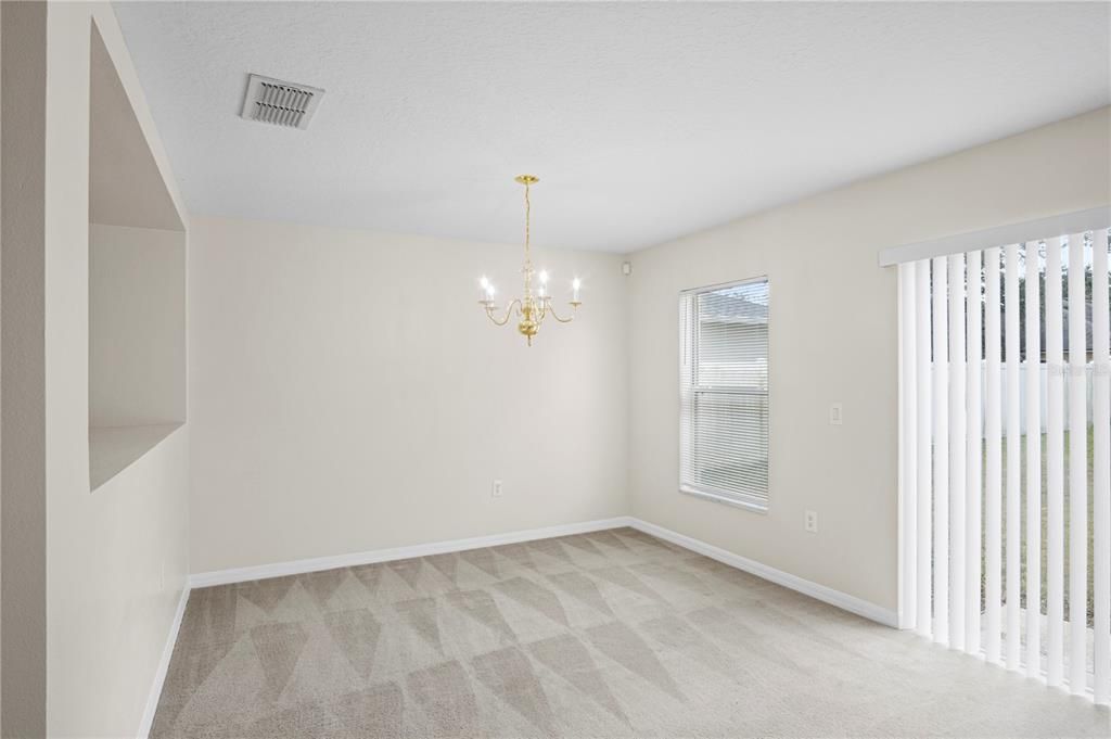 For Sale: $315,000 (3 beds, 2 baths, 2212 Square Feet)