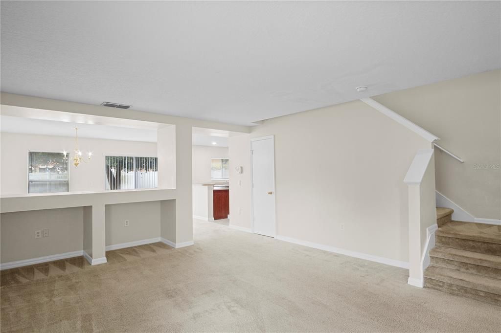 For Sale: $315,000 (3 beds, 2 baths, 2212 Square Feet)