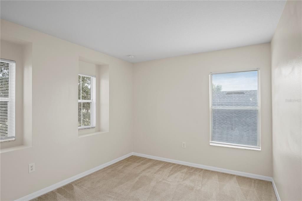 For Sale: $315,000 (3 beds, 2 baths, 2212 Square Feet)